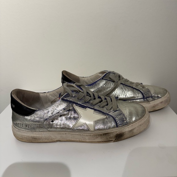 Silver golden goose. Size 38. Distressed. Signs of wear on sole. - Picture 6 of 6